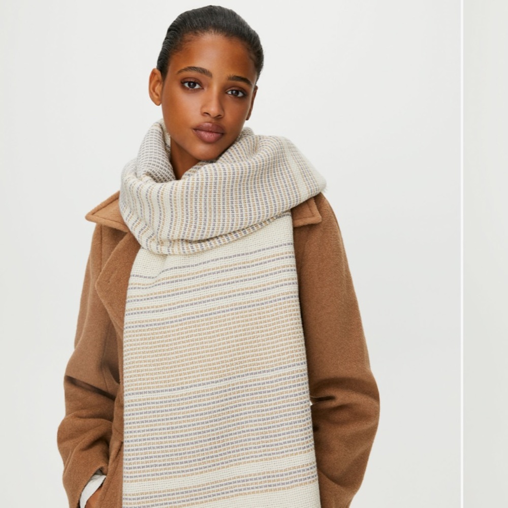 Aritzia Textured Wool Blanket Scarf